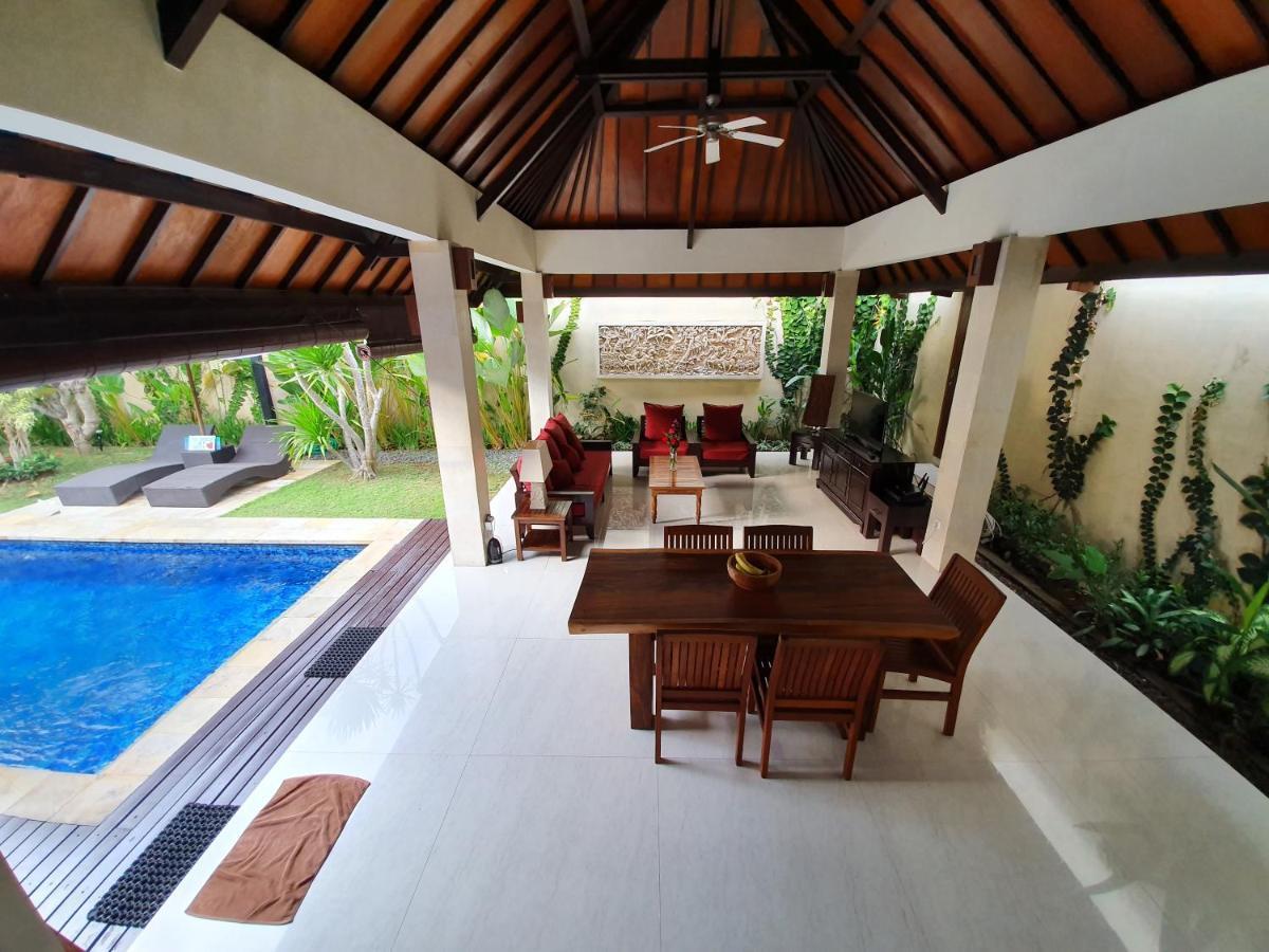 Villa Davenny Seminyak Exteriör bild