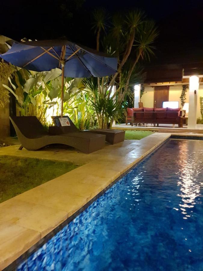 Villa Davenny Seminyak Exteriör bild